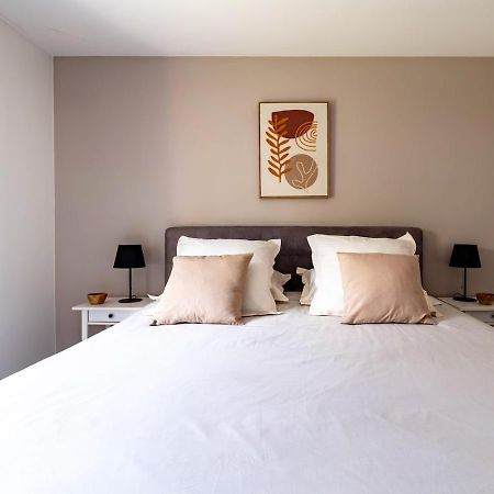 Charmant Refuge Avec Jardin, A 6 Minutes A Pied Du Metro Creteil L Echat-Lovely Retreat With Garden, Located A 6-Minute Walk From Creteil L Echat Metro Station Zewnętrze zdjęcie