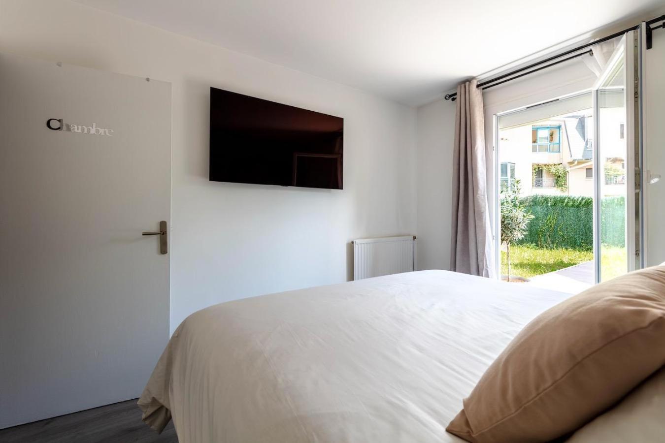 Charmant Refuge Avec Jardin, A 6 Minutes A Pied Du Metro Creteil L Echat-Lovely Retreat With Garden, Located A 6-Minute Walk From Creteil L Echat Metro Station Zewnętrze zdjęcie