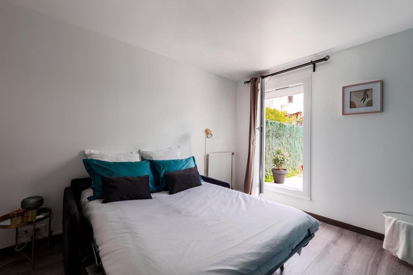 Charmant Refuge Avec Jardin, A 6 Minutes A Pied Du Metro Creteil L Echat-Lovely Retreat With Garden, Located A 6-Minute Walk From Creteil L Echat Metro Station Zewnętrze zdjęcie