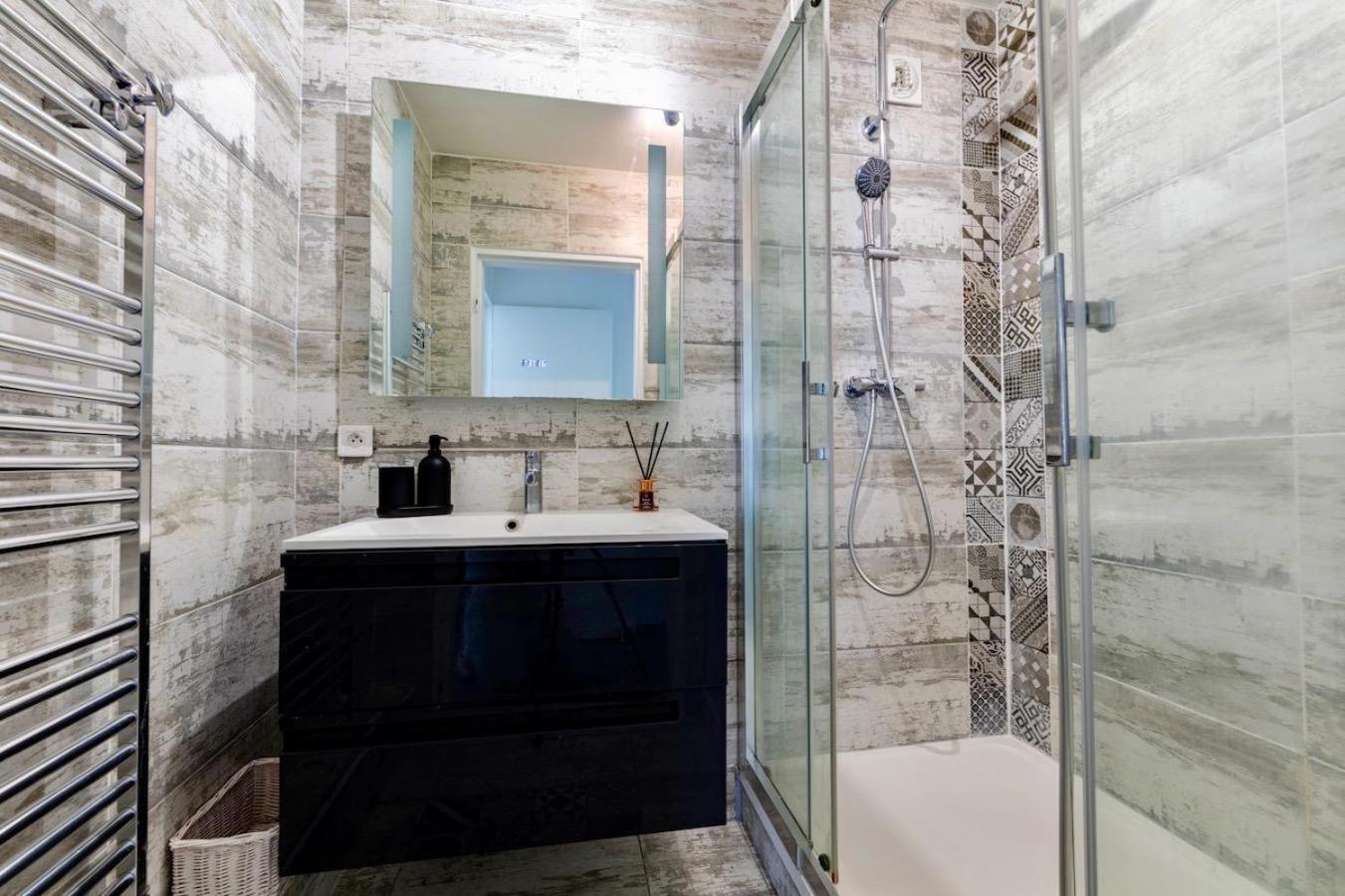 Charmant Refuge Avec Jardin, A 6 Minutes A Pied Du Metro Creteil L Echat-Lovely Retreat With Garden, Located A 6-Minute Walk From Creteil L Echat Metro Station Zewnętrze zdjęcie
